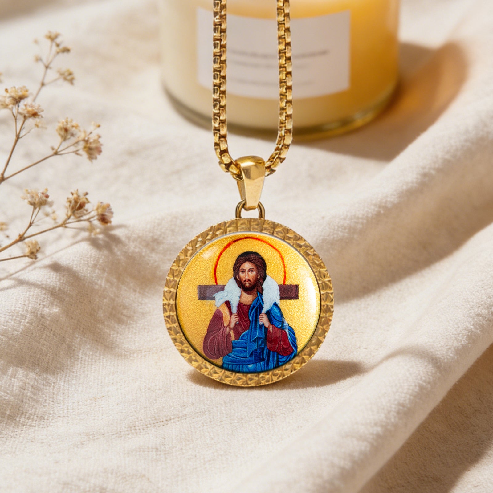 GIVELUCK 18k Plated Gold Pendant Necklace Enamel the Good Shepherd Divine Light Jesus Christ Devotional Medal for Men and Women