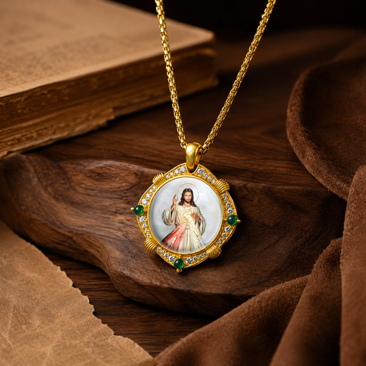 GIVELUCK Divine Mercy Jesus Christ Necklace for Men & Women, 18K Gold Plated Mother of Pearl Divine Mercy Jesus Christ Pendant with Zircon, Catholic Protection Jewelry Gift