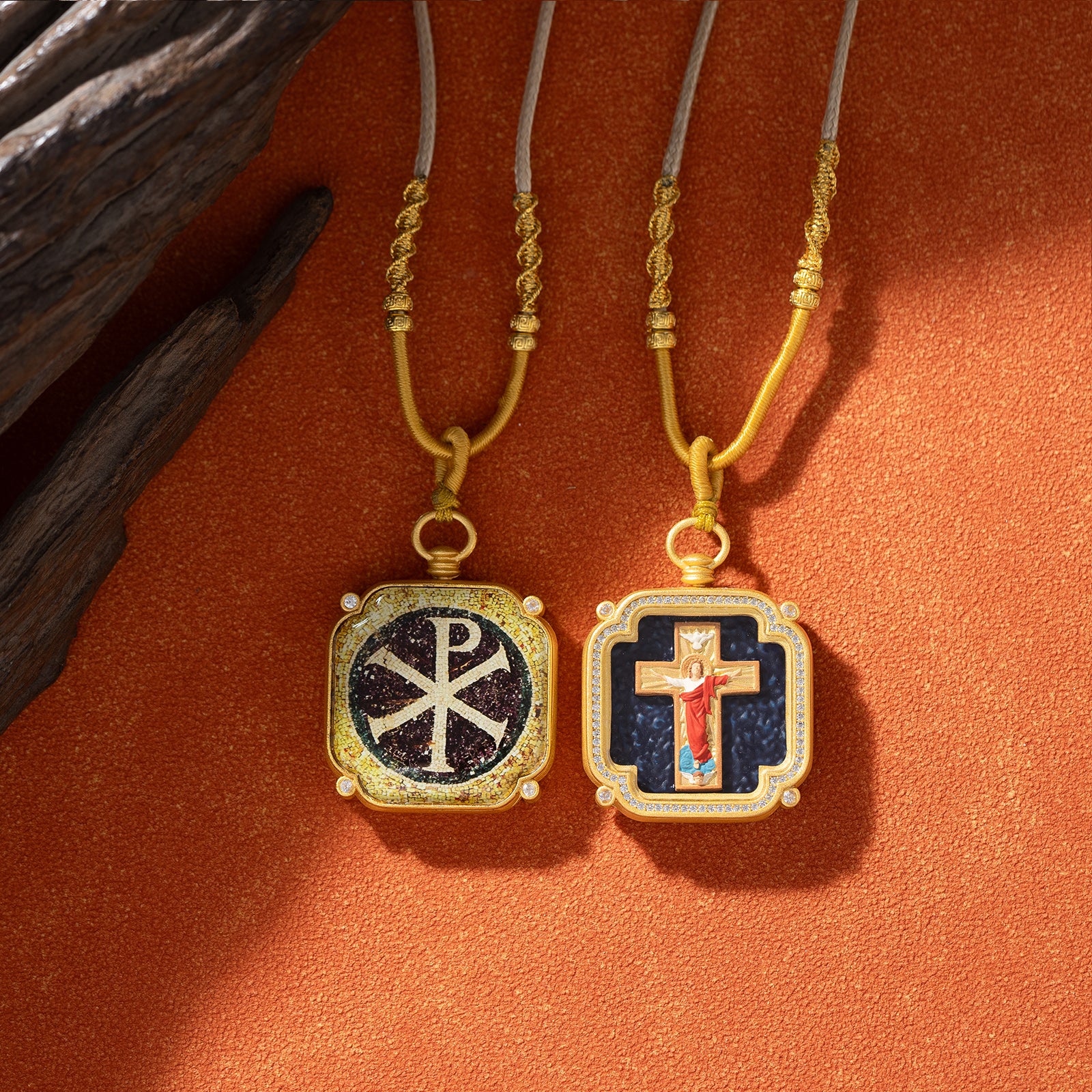 18k Plated Gold Zircon Catholic Pendant Necklace for Men and Women Cameo Embossing Cross and Jesus Devotional Medal