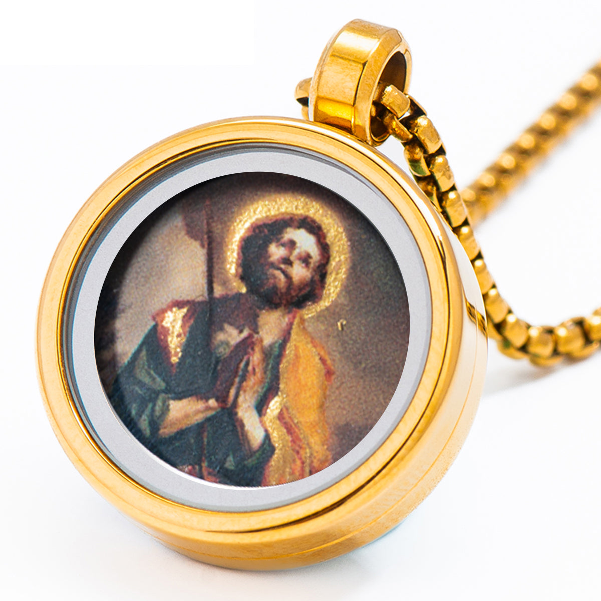 GIVELUCK 18k Plated Gold Pendant Necklace Cameo Embossing Catholic Medal Saint James Devotional Protection Medal for Men and Women