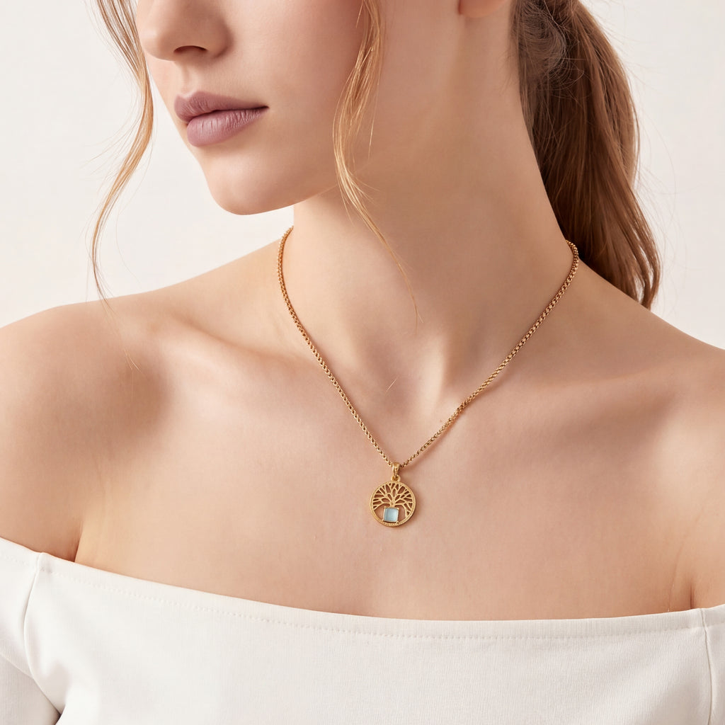 GIVELUCK 18K Gold Plated Nano Bible Tree of Life pendant Necklace – Elegant Pendant Featuring the Entire New Testament Engraved with Advanced Nano Technology, A Unique and Meaningful Religious Gift for Men & Women