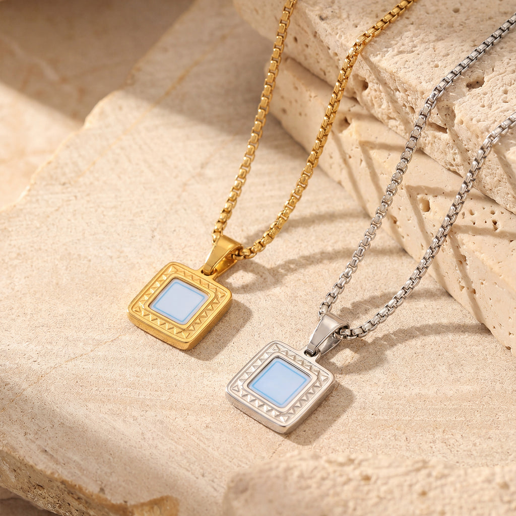 GIVELUCK 18K Gold Plated Nano Bible Necklace – Elegant Square Pendant Featuring the Entire New Testament Engraved with Advanced Nano Technology, A Unique and Meaningful Religious Gift for Men & Women (18K Gold Plated)