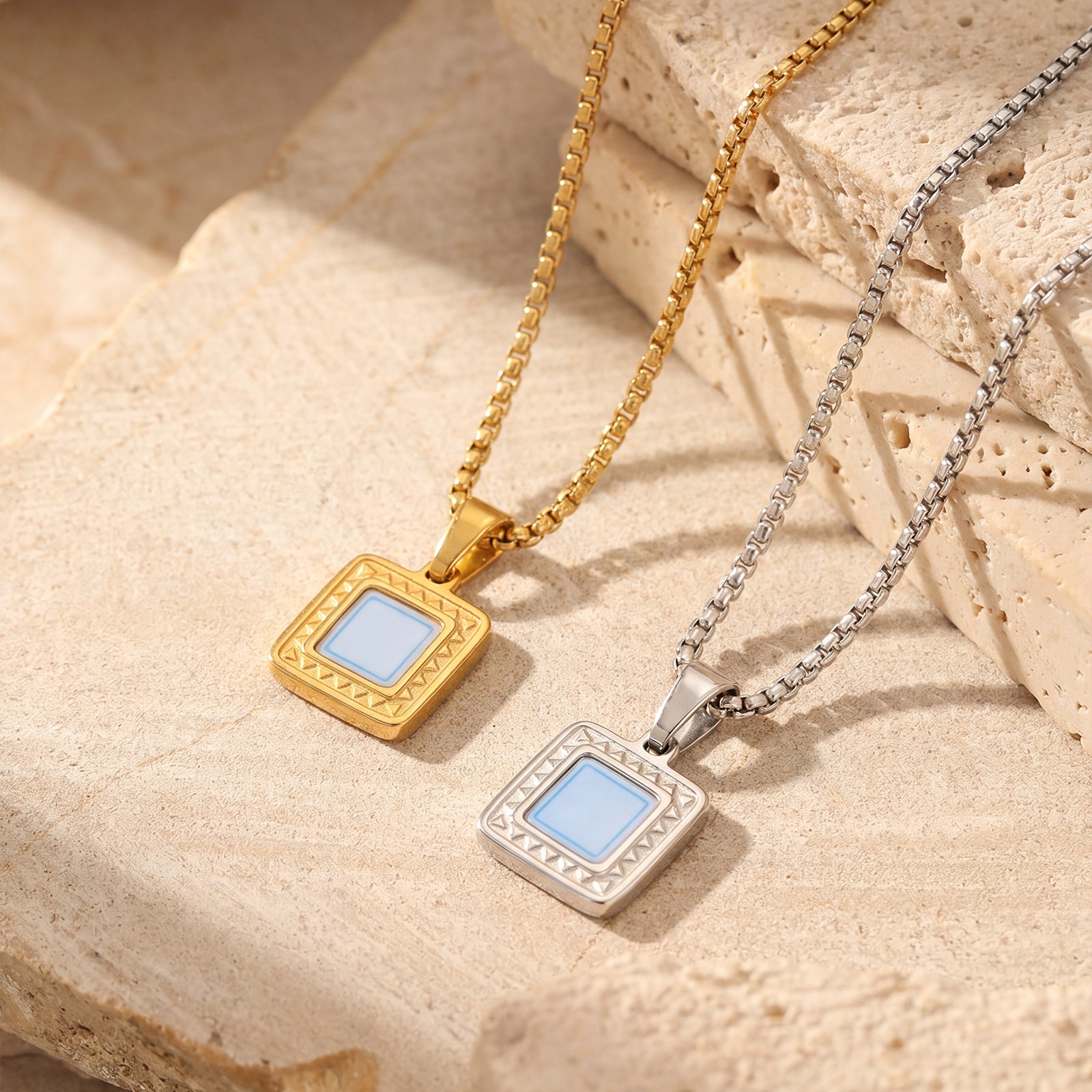 GIVELUCK 18K Gold Plated Nano Bible Necklace – Elegant Square Pendant Featuring the Entire New Testament Engraved with Advanced Nano Technology, A Unique and Meaningful Religious Gift for Men & Women (18K Gold Plated)